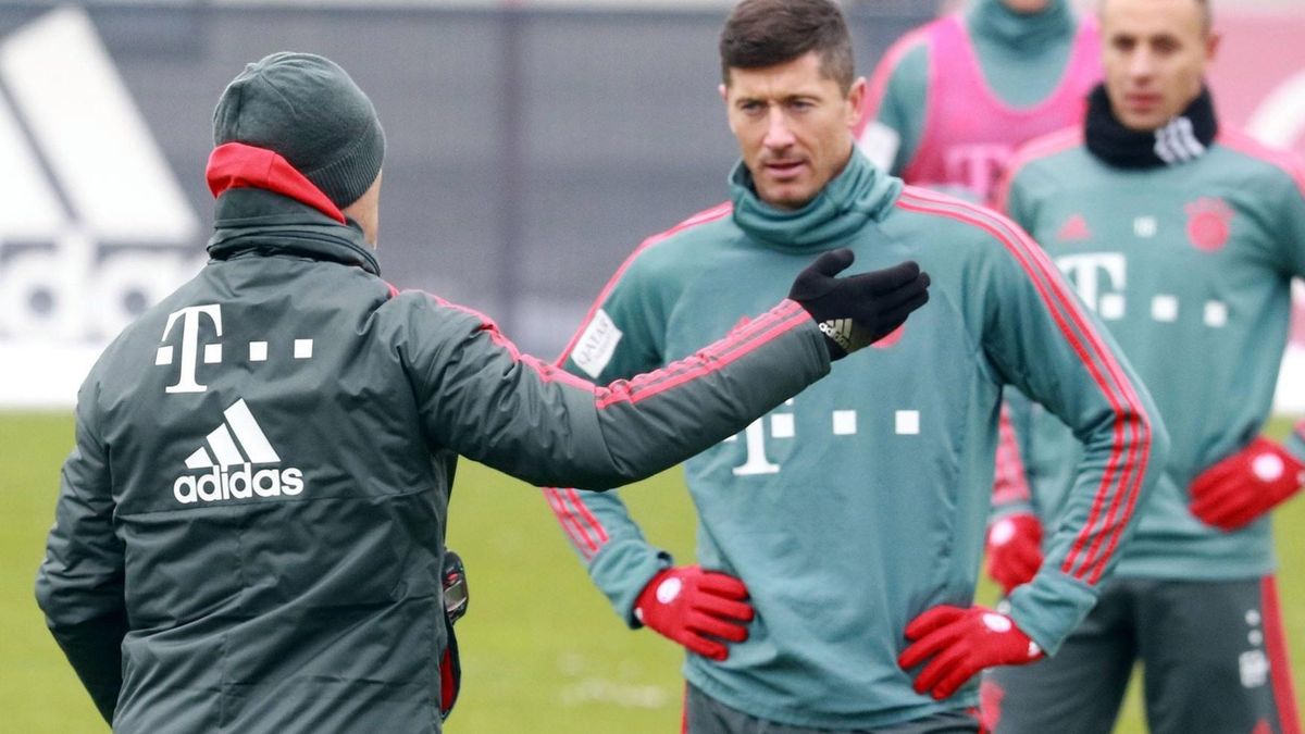 East News / LakoPress / Na zdjęciu: Robert Lewandowski i Niko Kovac