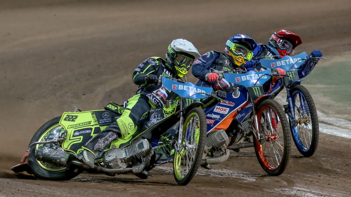 WP SportoweFakty / Arkadiusz Siwek / Na zdjęciu: Artiom Łaguta w białym kasku