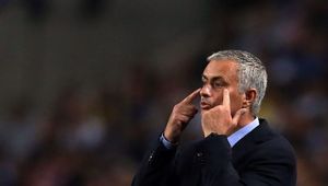 Chelsea dołuje w Premier League. Joe Cole wierzy w moc Mourinho