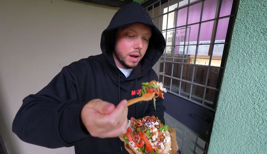 Książulo wrócił do restauracji spróbować kebaba