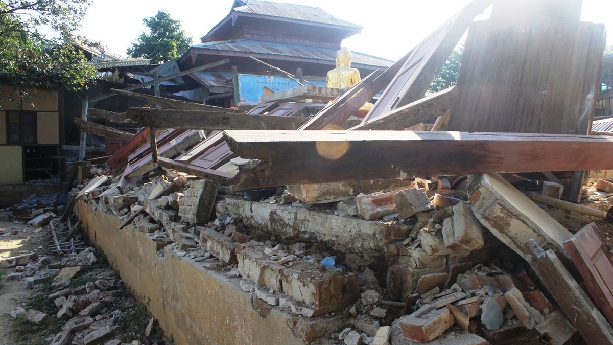 Kolejny cud w Mjanmie. Przeżył pięć dni pod gruzami