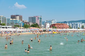 Coraz więcej Polaków lata tu na wakacje. "Powrót hitu lat 2000"