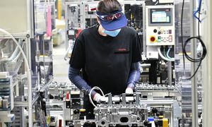 Toyota uruchomi nową fabrykę w Wałbrzychu. Zajmie się starymi autami