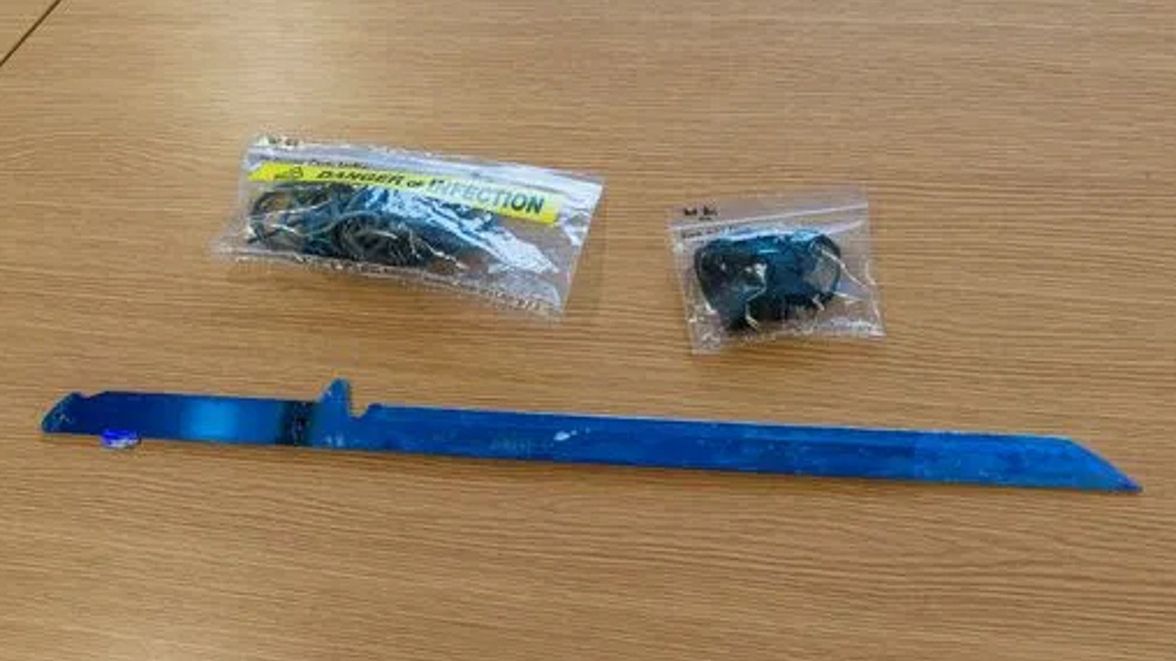 Takim mieczem nastolatkowie zadźgali mężczyznę.