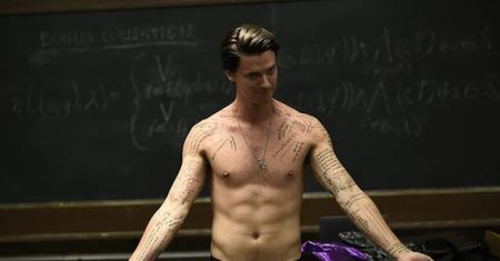 Synowie Schwarzeneggera i Robbinsa w jednym filmie. Nowy zwiastun "Daniel Isn't real"