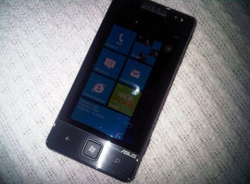 Asus z Windows Phone 7 na żywo?