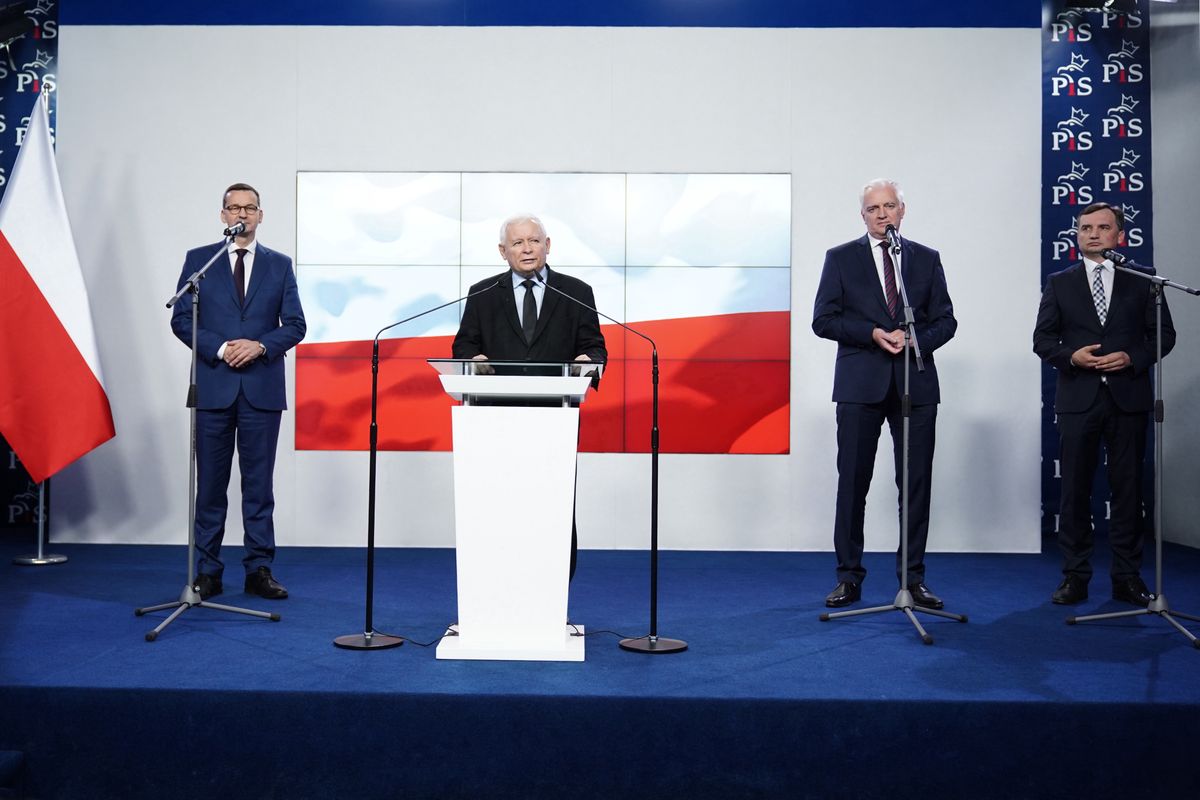 Lockdown w Polsce? Jarosław Kaczyński, Mateusz Morawiecki, Zbigniew Ziobro, Jarosław Gowin wkrótce podejmą decyzję