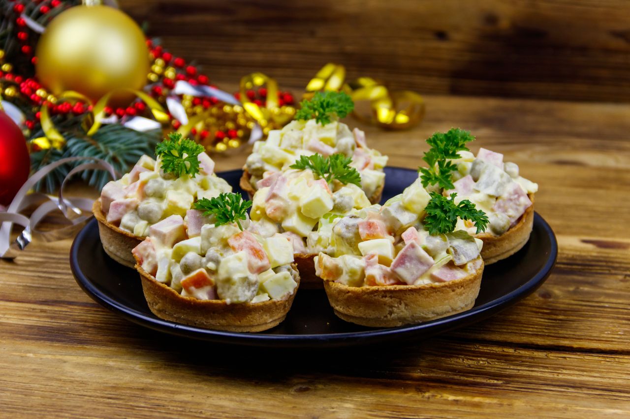 New Year's dishes reinvented: Salads in crispy tartlets