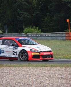 Volkswageny GTI oraz R na Torze Poznań