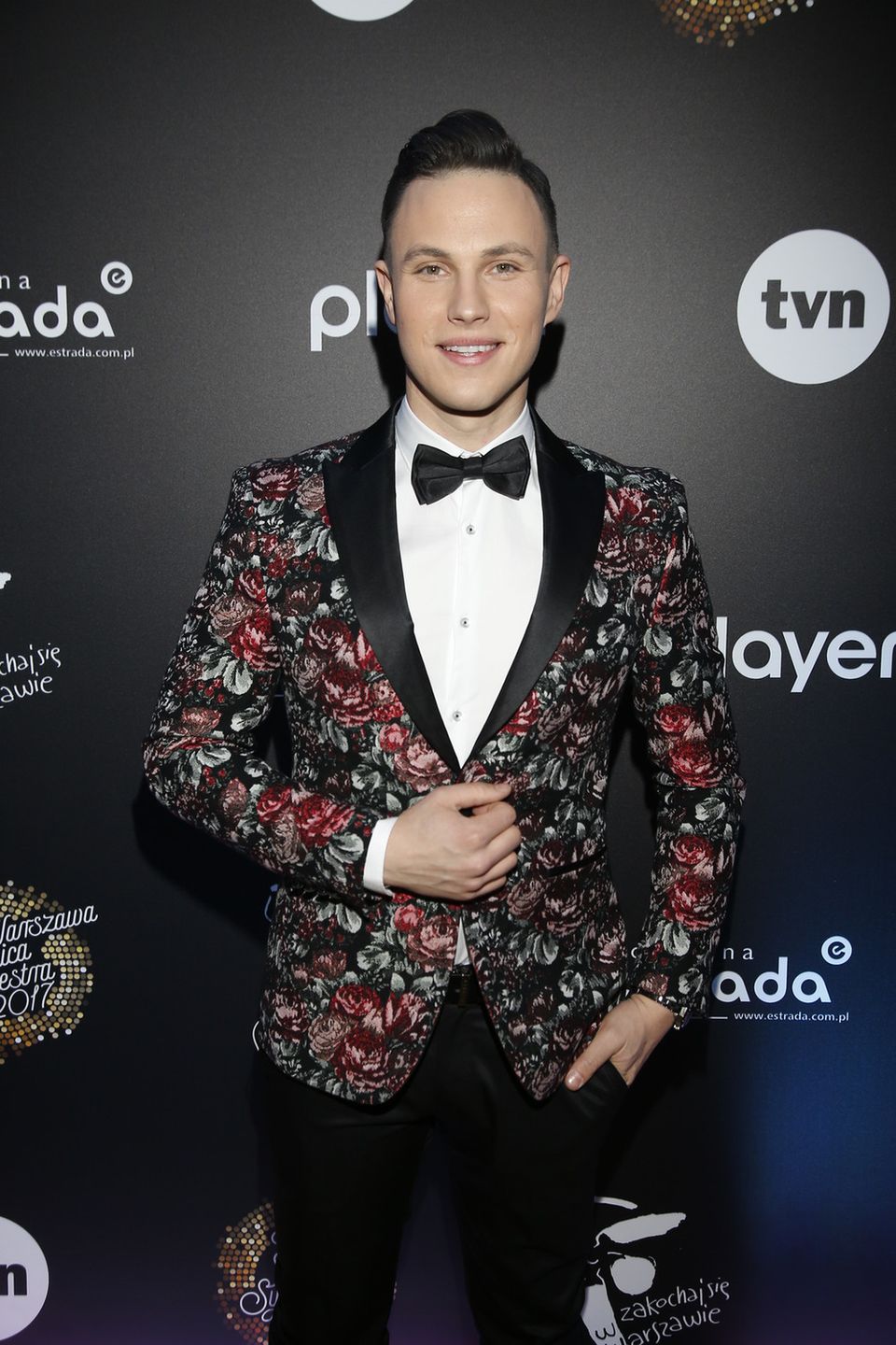 Adrian Mielnik -  Sylwester 2017 TVN Warszawa