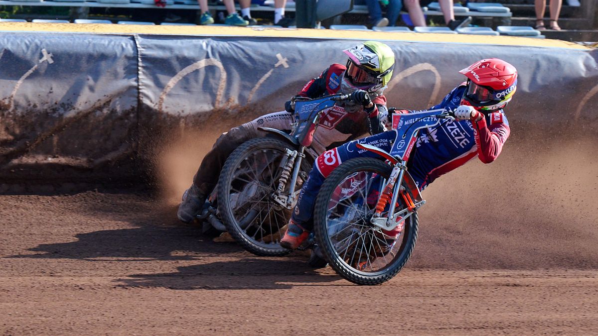 WP SportoweFakty / Tomasz Rosochacki / Na zdjęciu: Daniił Kołodinski w kasku żółtym