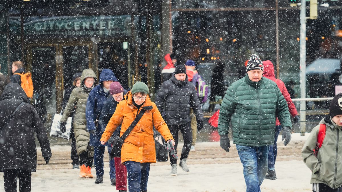 HELSINKI, FINLAND - APRIL 23: People walk on the streets during extreme cold weather in Helsinki, Finland on April 23, 2024. Trams in the city have been temporary stopped. Finland has been suffering an exceptionally cold weather with snow precipitations that in the southern part reached almost 20cm. Records of a similar amount of snow in April date back to 50 years ago. (Photo by Alessandro Rampazzo/Anadolu via Getty Images)