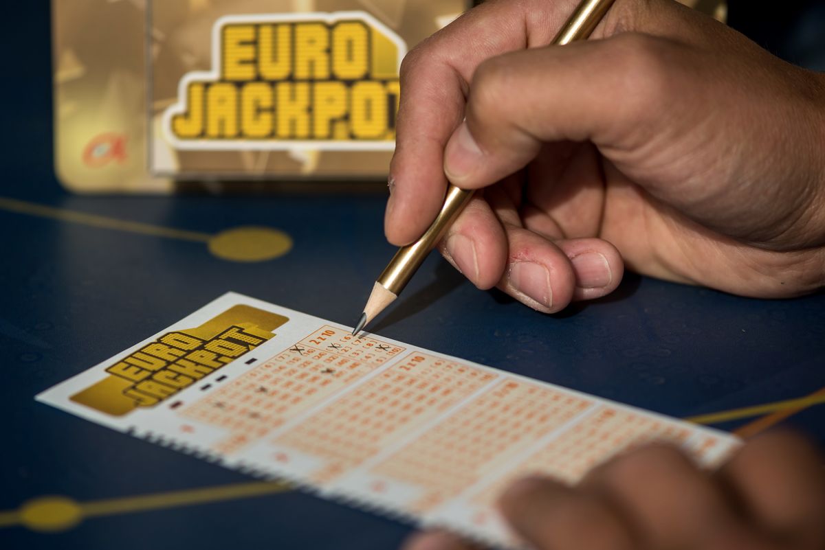 W Eurojackpot główna nagroda nie padła. Ale trzem osobom w Polsce i tak się poszczęściło