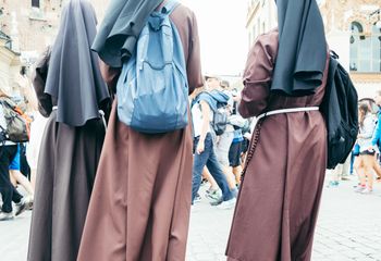 Była w zakonie przez 18 lat. Zdradziła całą prawdę o urlopach zakonnic