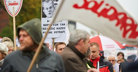 Związkowcy wyszli na ulice Gdańska. "Dość władzy szkodników"