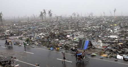 Rusza zbiórka pieniędzy na rzecz ofiar na Filipinach
