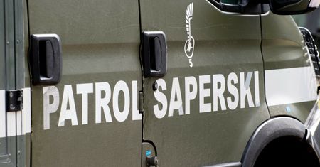 Niewybuch na terenie szpitala. W akcji saperzy