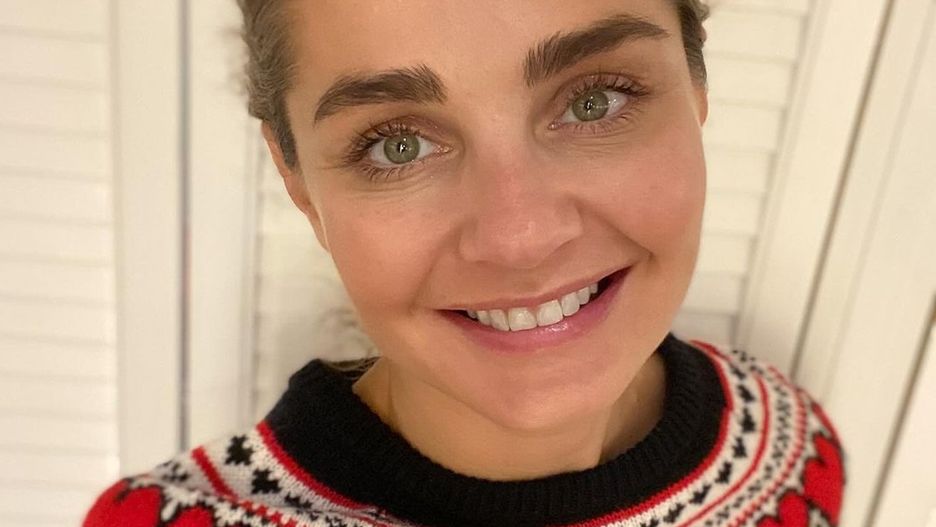 Małgorzata Socha w świątecznym swetrze