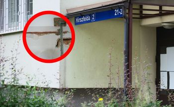 Blok w Warszawie się rozpada? Mieszkańcy są przerażeni. "To się sypie"