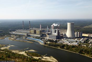 Dwie elektrownie węglowe w Polsce ograniczają pracę. Powód? Niski stan Wisły