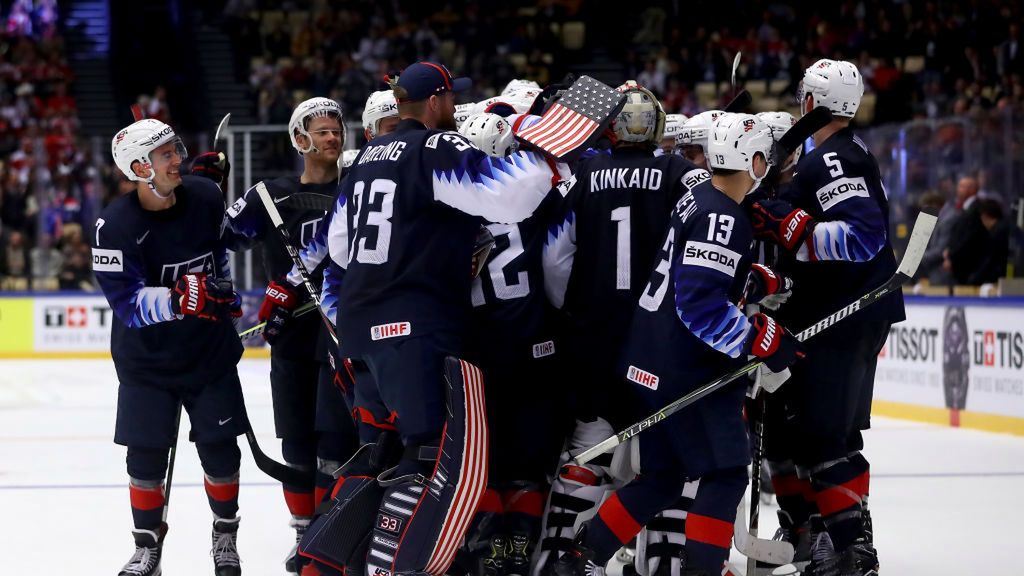 Zdjęcie okładkowe artykułu: Getty Images / Martin Rose / Na zdjęciu: Amerykanie cieszą się ze zwycięstwa