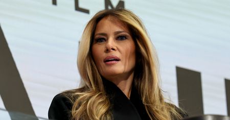 Finansowa porażka desperacko szuka widzów. "Melania" na VOD