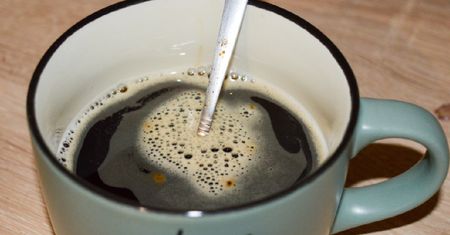 W PRL-u Polacy pili litrami. Dziś mało kto sięga, a to błąd