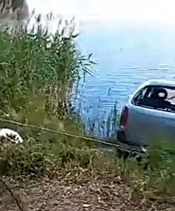 Pijany kierowca Citroena wjechał do wody. Policja udostępniła nagranie