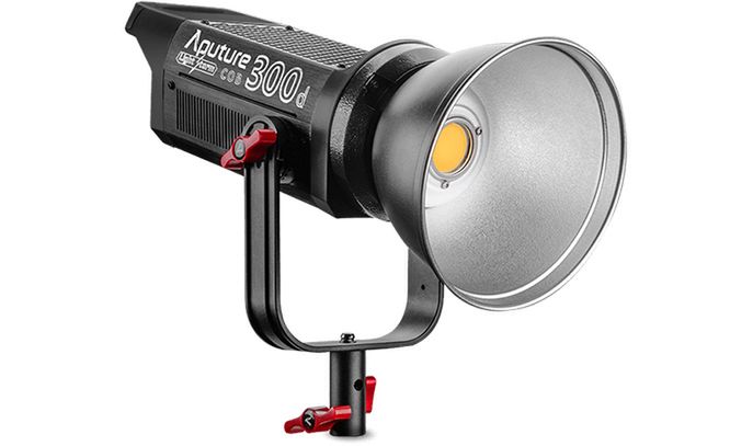 Aputure Light Storm 300D to najmocniejsza lampa LED na rynku 2
