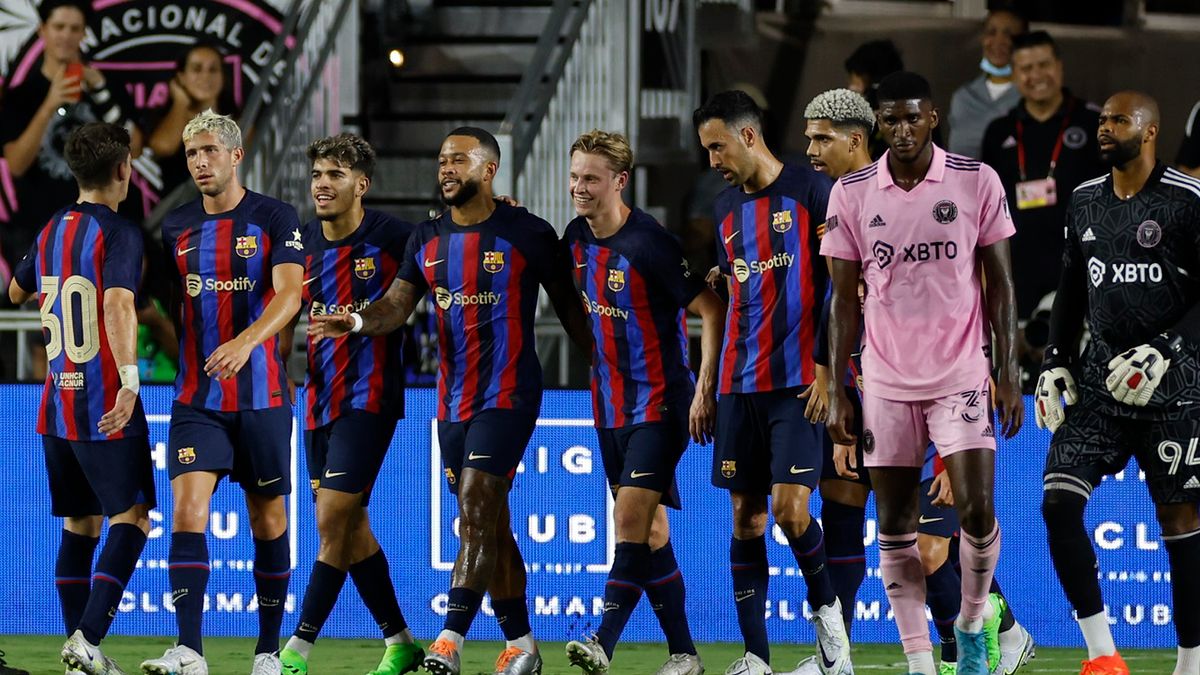 Zdjęcie okładkowe artykułu: Getty Images / David Rosenblum/Icon Sportswir / Na zdjęciu: piłkarze Barcelony