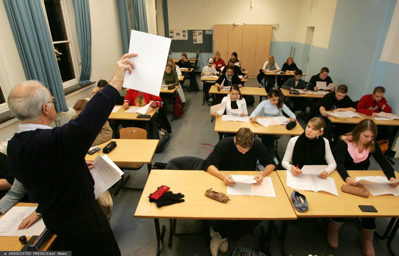 Niemcy. Uczniowie wykradli tematy matur. Stanęli przed sądem (zdjęcie ilustracyjne)