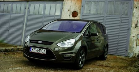 Ford S-Max 2,0 EcoBoost PowerShift Titanium - niepozorny [test autokult.pl]