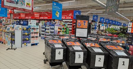 Znana sieć rusza z koszykami niespodziankami. Sprawdź, co jest w środku