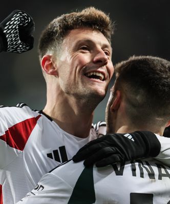 Niespodziewane emocje w końcówce. Legia doskoczyła do ścisłej czołówki