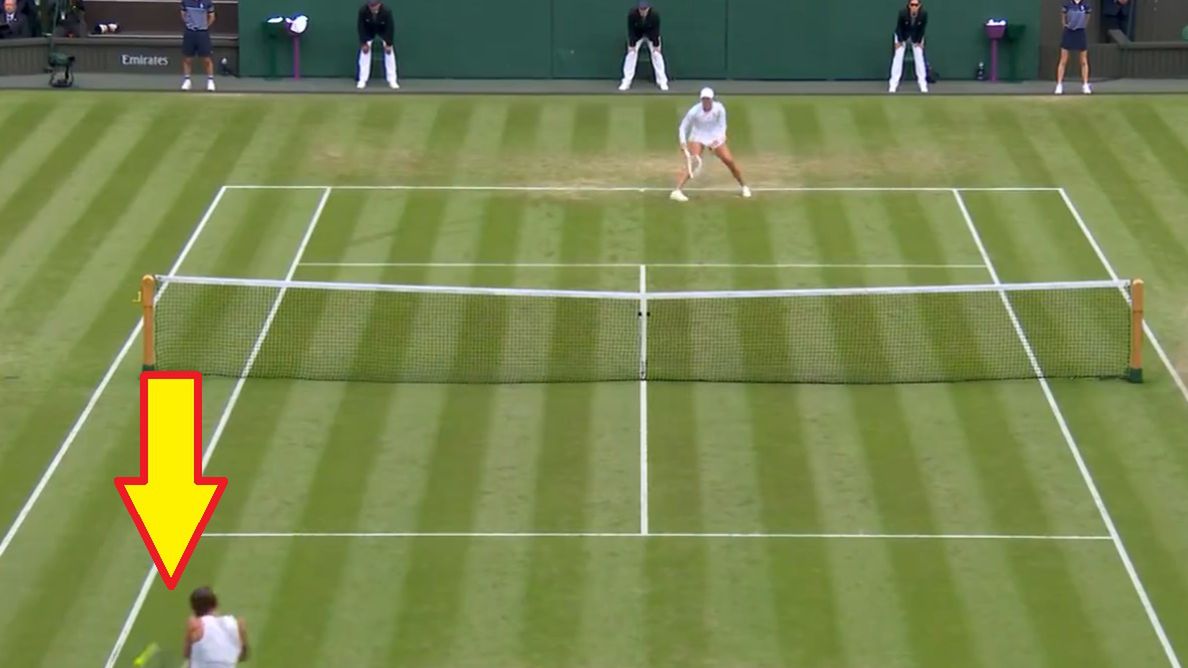 Zdjęcie okładkowe artykułu: Twitter / Wimbledon / Na zdjęciu: nieudane zagranie Petry Martić