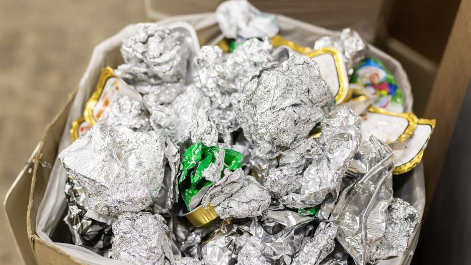 Gdzie wyrzucić folię aluminiową?