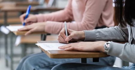 Co grozi za ściąganie na maturze? Konsekwencje są naprawdę surowe