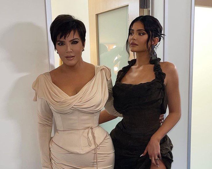 Kylie Jenner wrzuciła zdjęcie Kris Jenner sprzed lat 