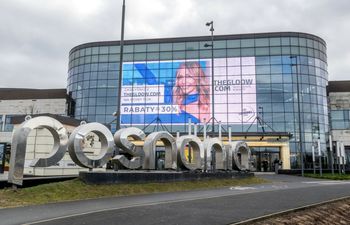 Czesi wchodzą do polskiego centrum handlowego