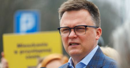 "Nie mieliśmy wpływu". Skandal po spotkaniu Hołowni na Podlasiu