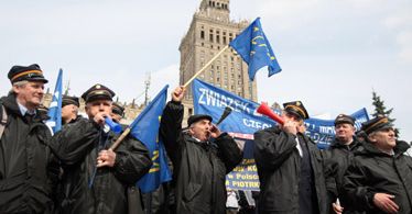 Protest kolejarzy w stolicy. Walczą o bezpieczeństwo