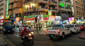 Liczba samochodów w Dubaju lawinowo rośnie. 700 tysięcy więcej w osiem lat