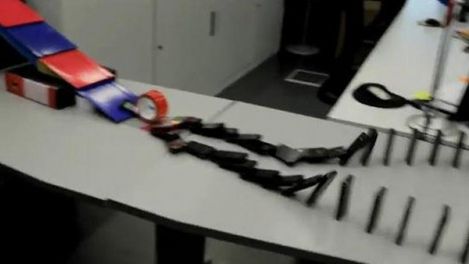 Komórkowe domino jakiego jeszcze nie było! [wideo] 1