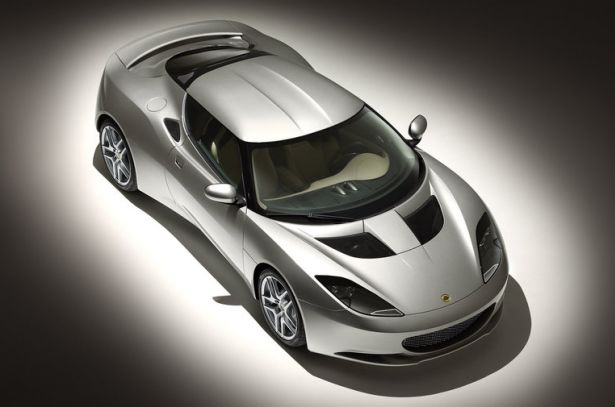 Lotus Evora wzywany do serwisu z powodu braku naklejki