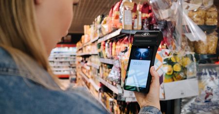 Wrocławski fintech PayEye udostępnia autorskie rozwiązanie płatności tęczówką oka