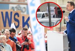 Burza po wiecu Trzaskowskiego. Wiemy, kto tak zaparkował