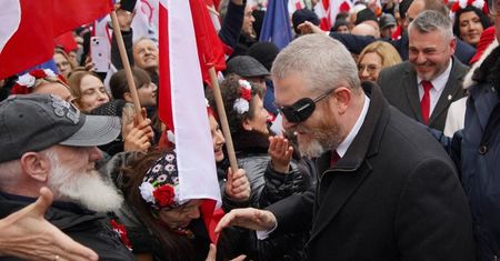 Marsz Grzegorza Brauna „Polska za pokojem” przejdzie dziś przez centrum Lublina. Start spod Zamku Lubelskiego