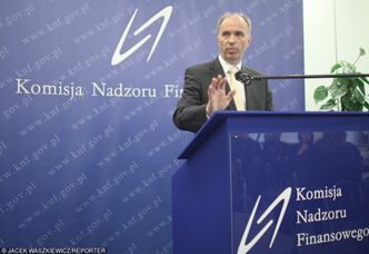 Balcerowicz, Belka i Gronkiewicz-Waltz oferują osobiste poręcznie 7 urzędnikom KNF
