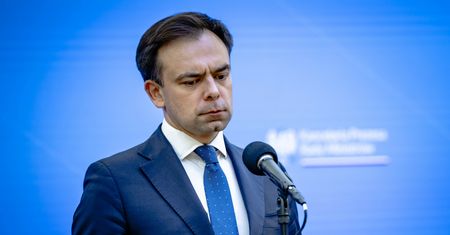 Żółta kartka dla polskiej gospodarki? Oto co się kryje za decyzjami agencji ratingowych