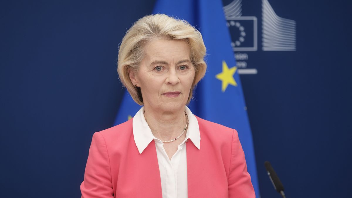 BRUSSELS, BELGIUM - JULY 14: President of the European Commission Ursula von der Leyen the German child and adolescent psychiatrist, psychotherapist and university professor (Unseen) and the Epidemiologist, visiting professor at the Collège de France (Unseen) talk to media, in the Berlaymont building, the EU Commission headquarter on July 14, 2026 in Brussels, Belgium. Today, the European Commission's Special Panel on Child Safety Online delivered its final report to President Ursula von der Leyen after holding three meetings since the panel was announced in her 2025 State of the Union address. The report contains a set of expert recommendations aimed at strengthening the protection and empowerment of children in the digital environment, which will guide future EU policy and legislative action to make online spaces safer for minors. (Photo by Thierry Monasse/Getty Images)